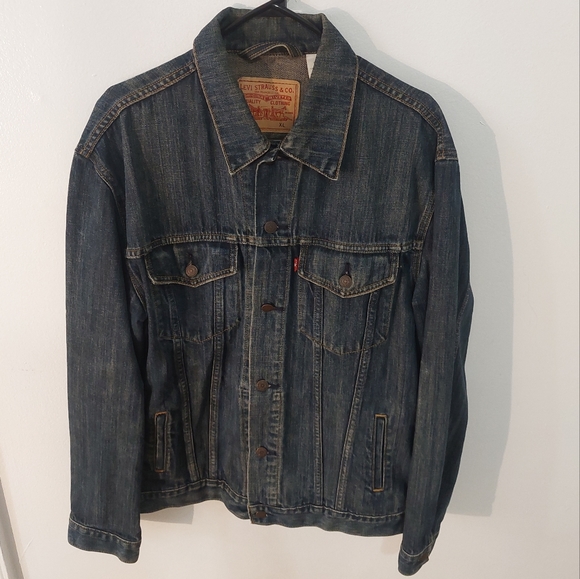 Traditional Levi Jacket - Vintage Men's Denim Levi Strauss Red Label - Picture 10 of 10
